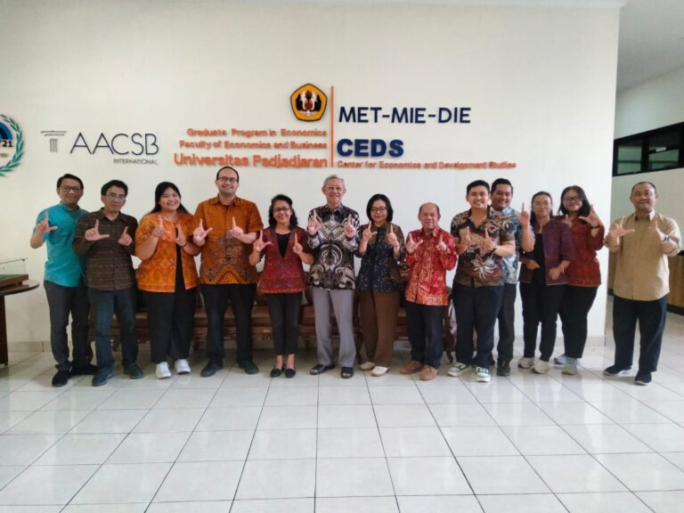 Kunjungan Akademik Program Magister dan Doktor FEB Universitas Udayana ke Program Magister dan Doktor Ilmu Ekonomi FEB Universitas Padjadjaran